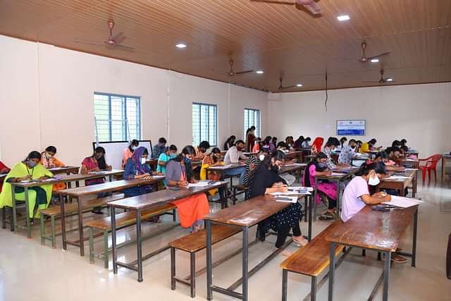 Panampilly_Memorial_Government_College